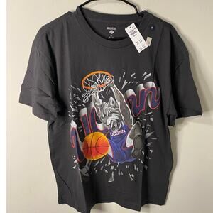 New Hollister UConn Blue 84 Boxy Fit Shirt, Size Medium